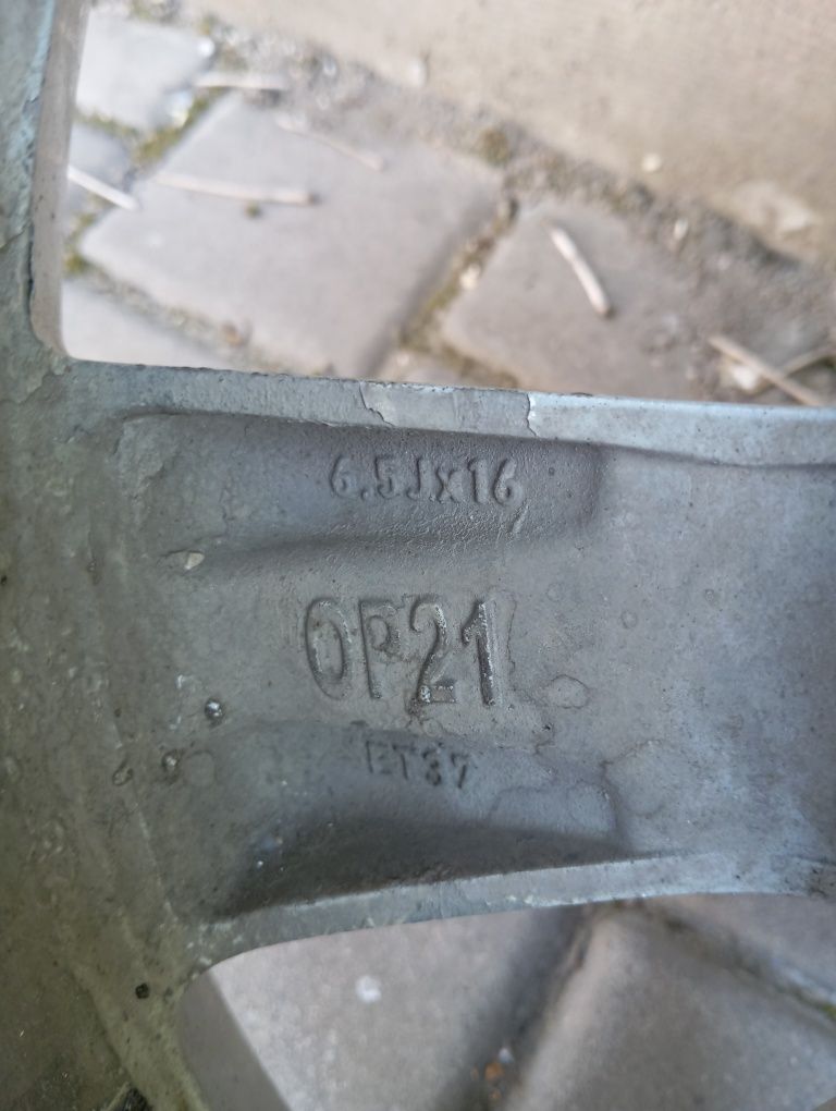 Диски литые Opel omega,zafira,vectra R16 110x5