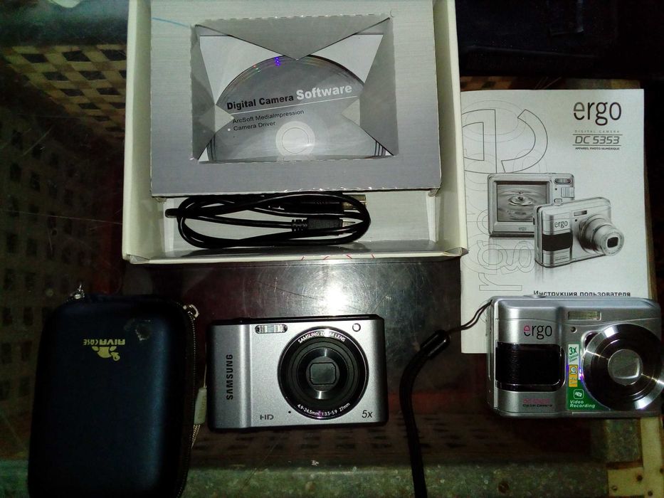 Два Фотоаппарата