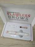 Finishing Touch Flawless Trymer do brwi OPIS