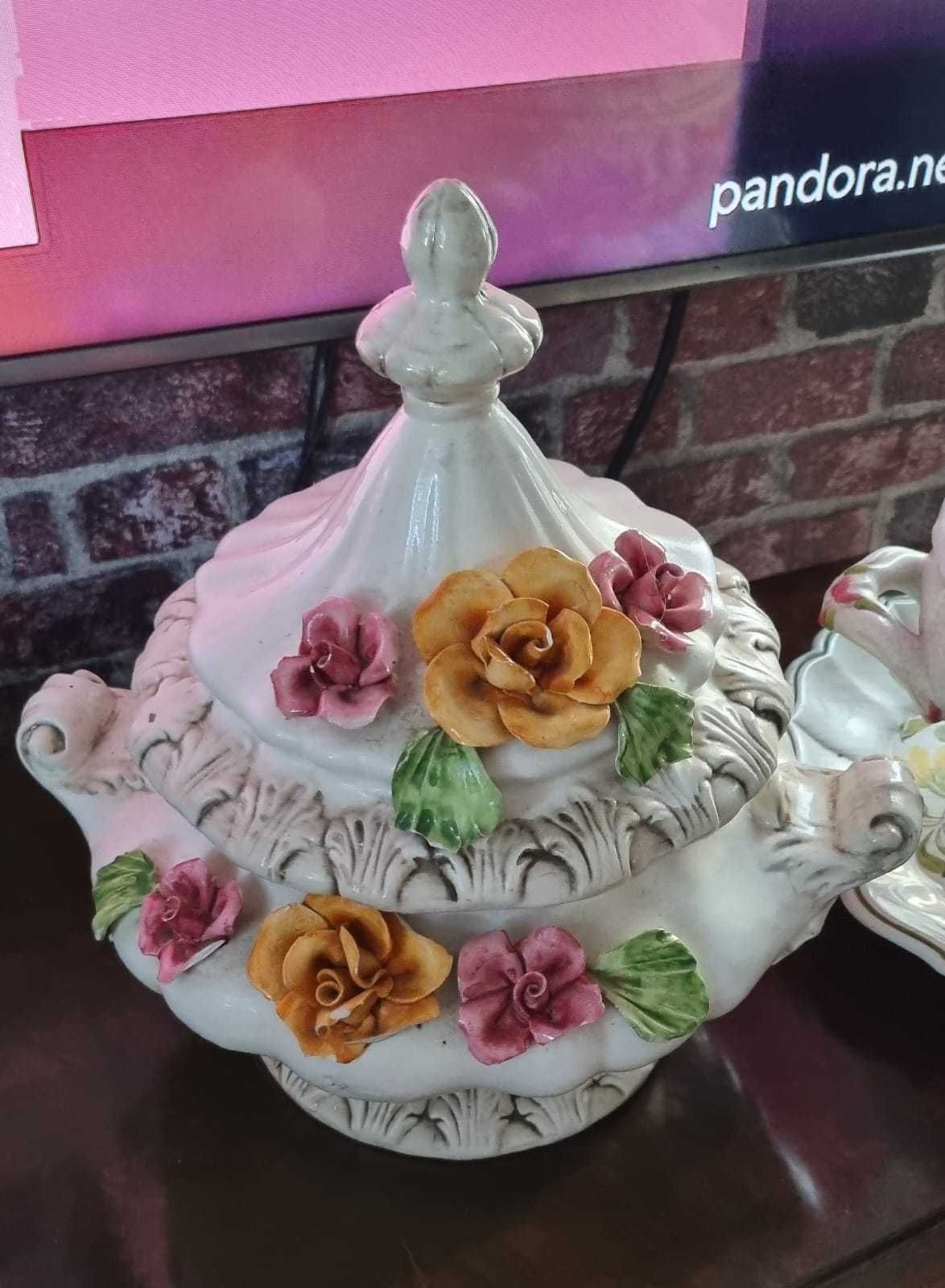 Sprzedam piękną wazę porcelanową