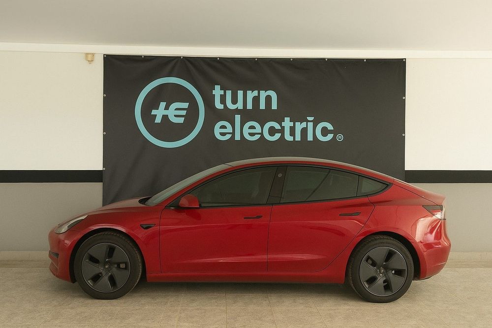 Tesla Model 3 Standard Range Plus RWD