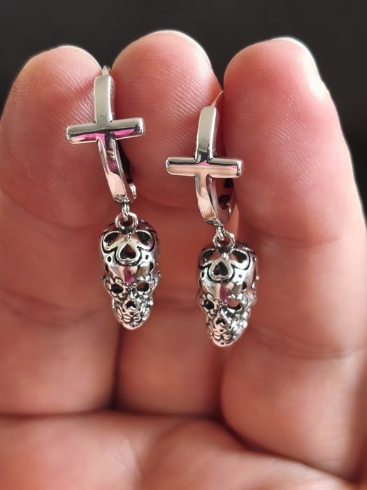 Kolczyki srebrne czaszki
