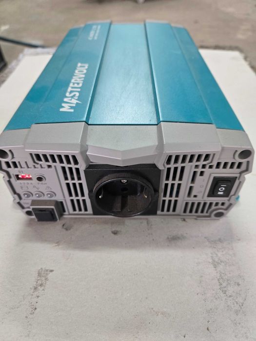 falownik AC 12V Mastervolt Kamper, łódź, jacht