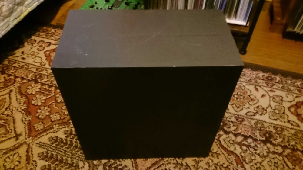 regał  na płyty  vinylowe