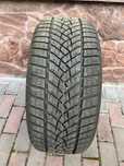 Зимова гума Goodyear Ultragrip Perfomance+ 225/45/17