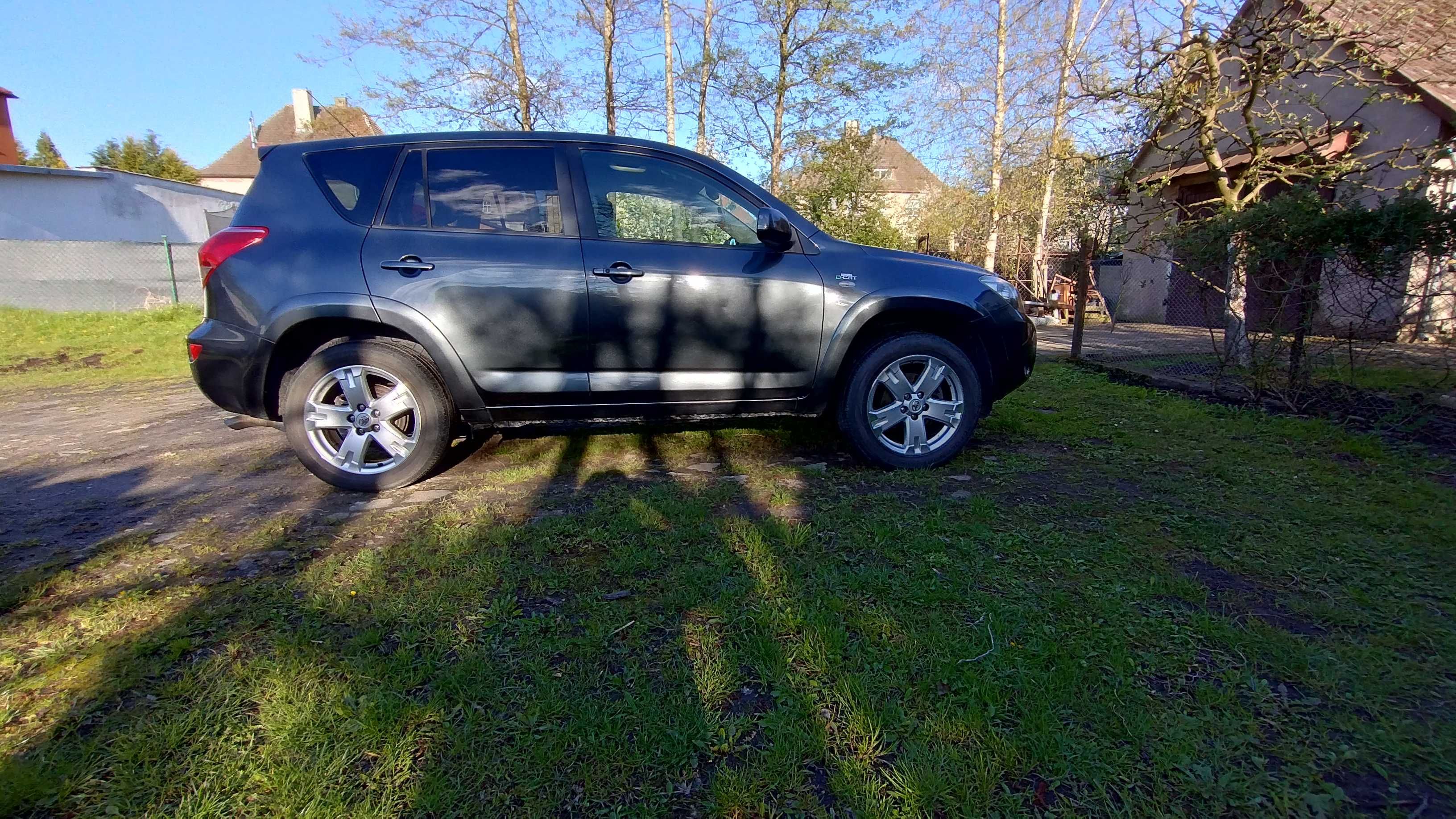 Toyota RAV4 2.2 dCat 177km