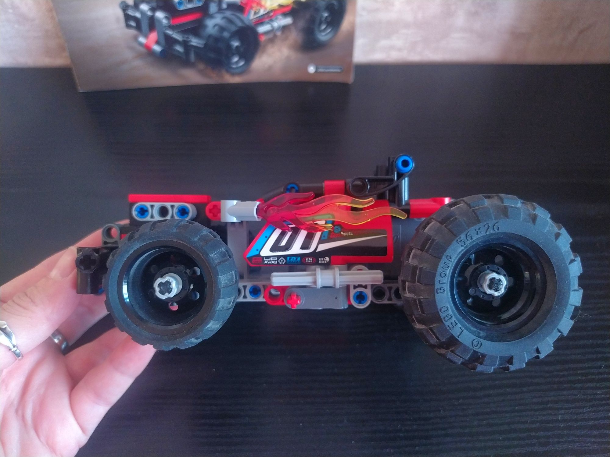 Lego technic 42073 і 42104