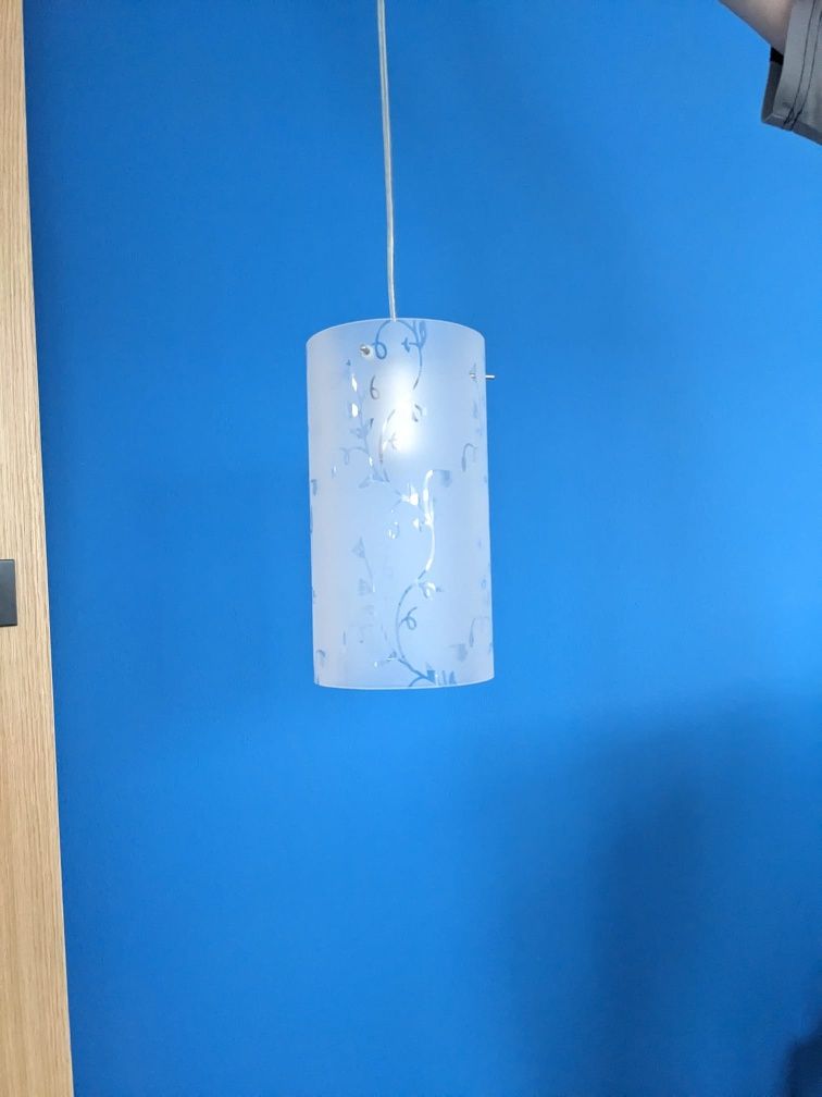 Lampa sufitowa pojedyncza
