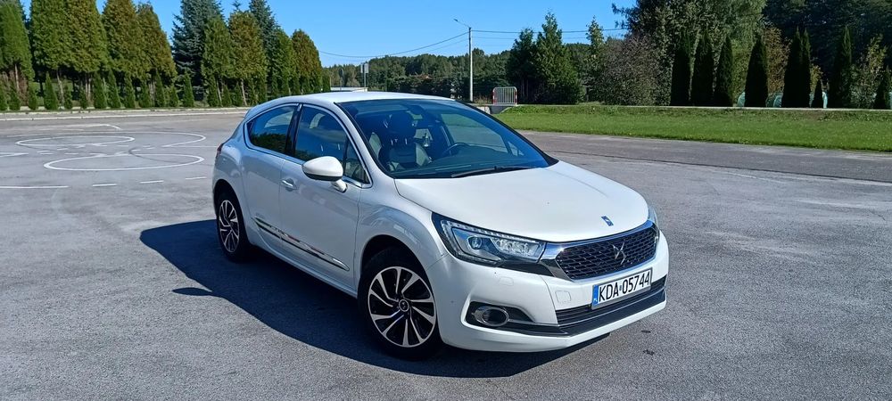 Citroën DS4 Citroen DS4 1.6 HDi 120 KM Igiełka perła 103 tys km super wyposażenie
