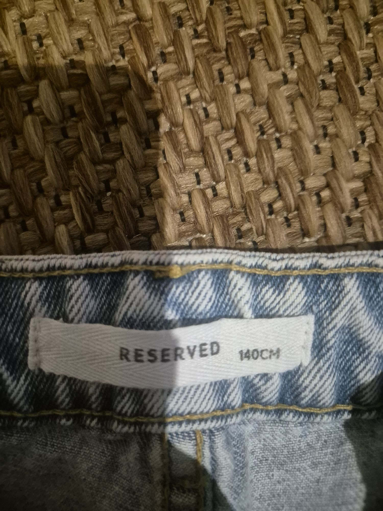 Jeansy Reserved 140