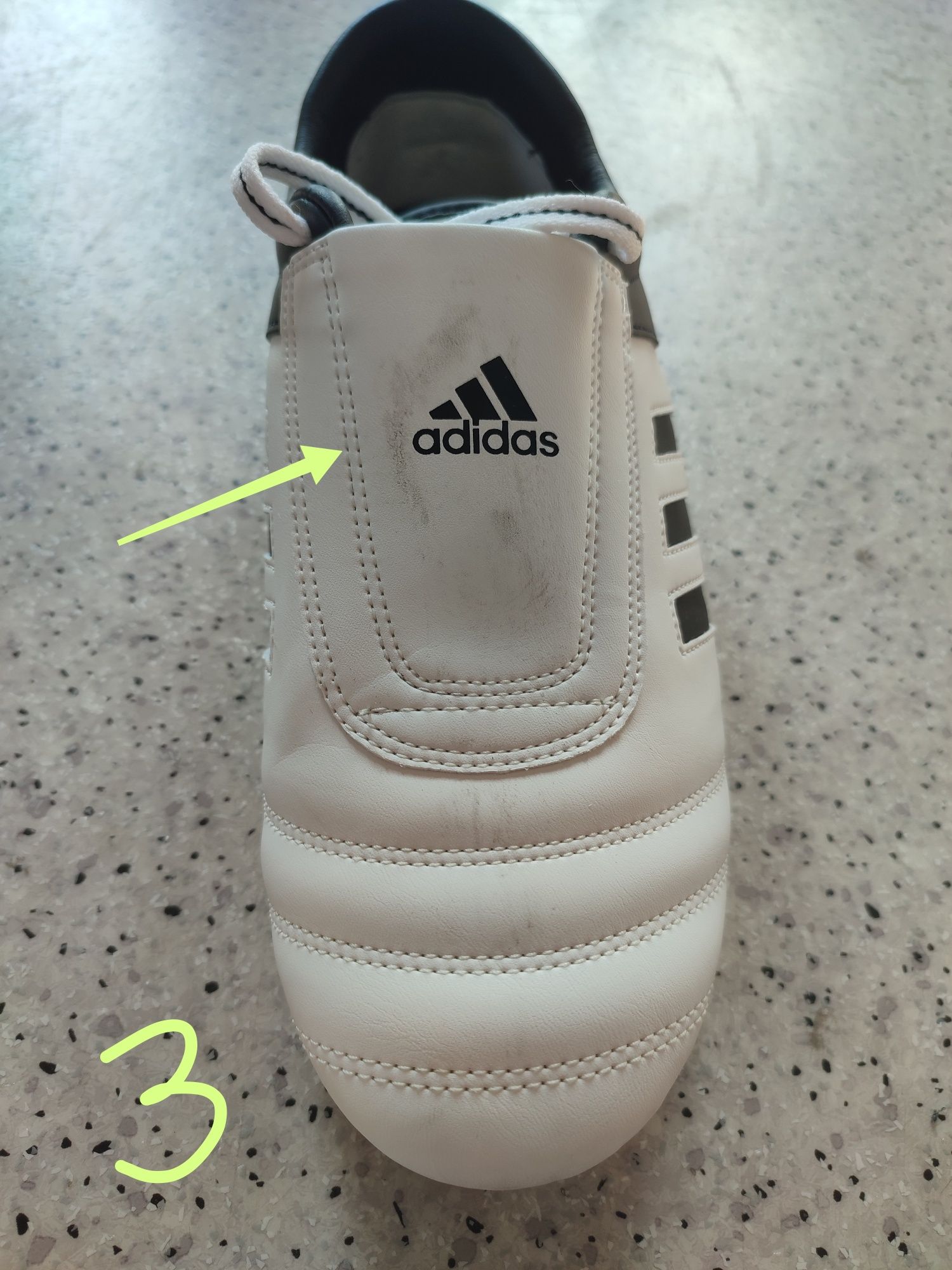 Buty Adidas Kick 44