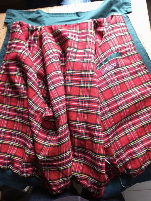 харік клітчатий,в клітку