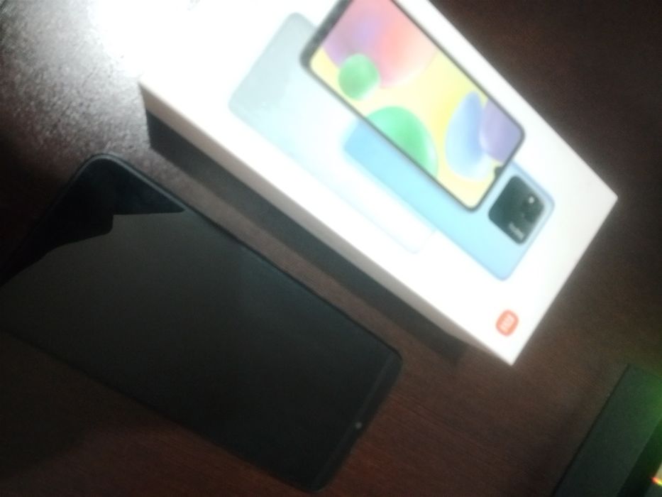 Redmi 10A 64gb z etui i pudełkiem