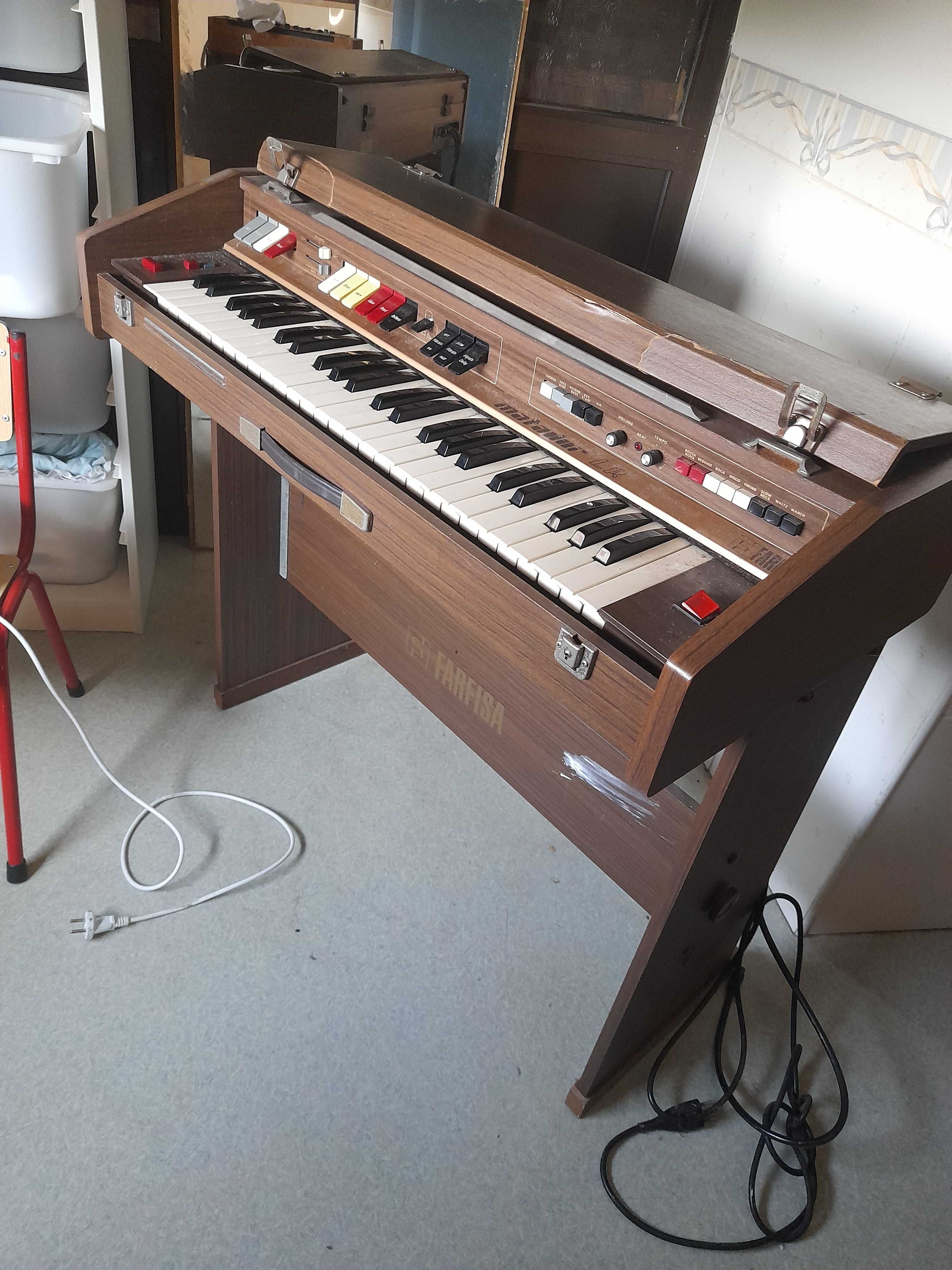 Vende se órgão musical elétrico em bom estado