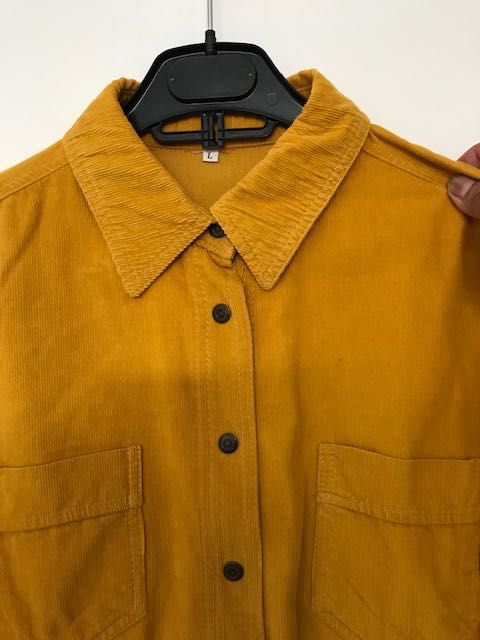 Camisa Amarela L como NOVA