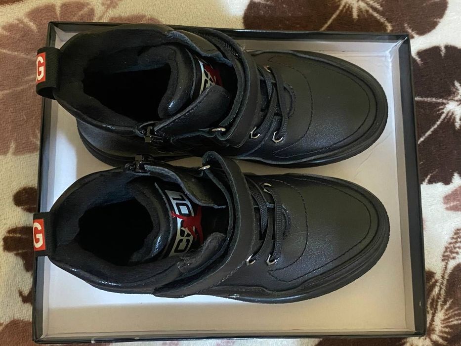 Черевики для хлопчика нові