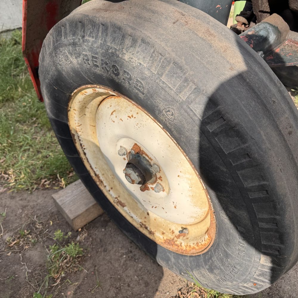 Przednia oś amortyzowana z kołami Ursus/Zetor C-385,912,8111itp.