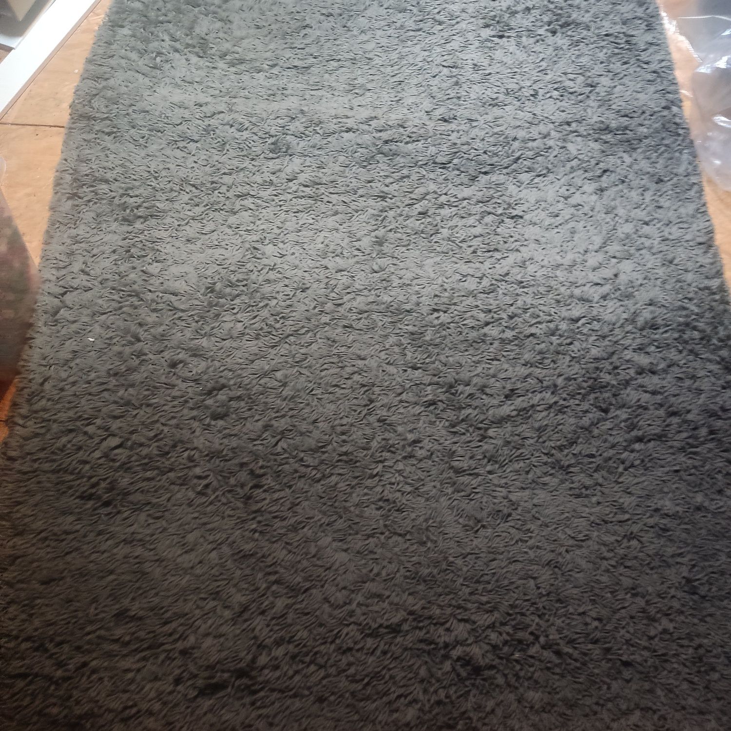 Sprzedam dywan Shaggy 140x 190 cm