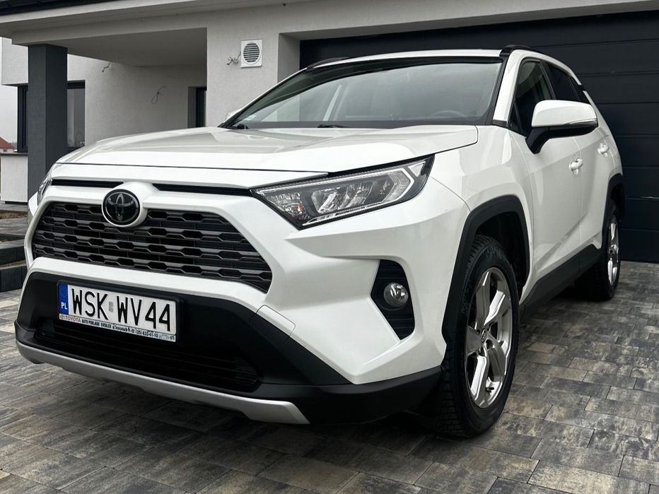 Toyota RAV4 Toyota RAV4 • 2019 • 98 170 km • Comfort + Pakiet Style • Biała Perła
