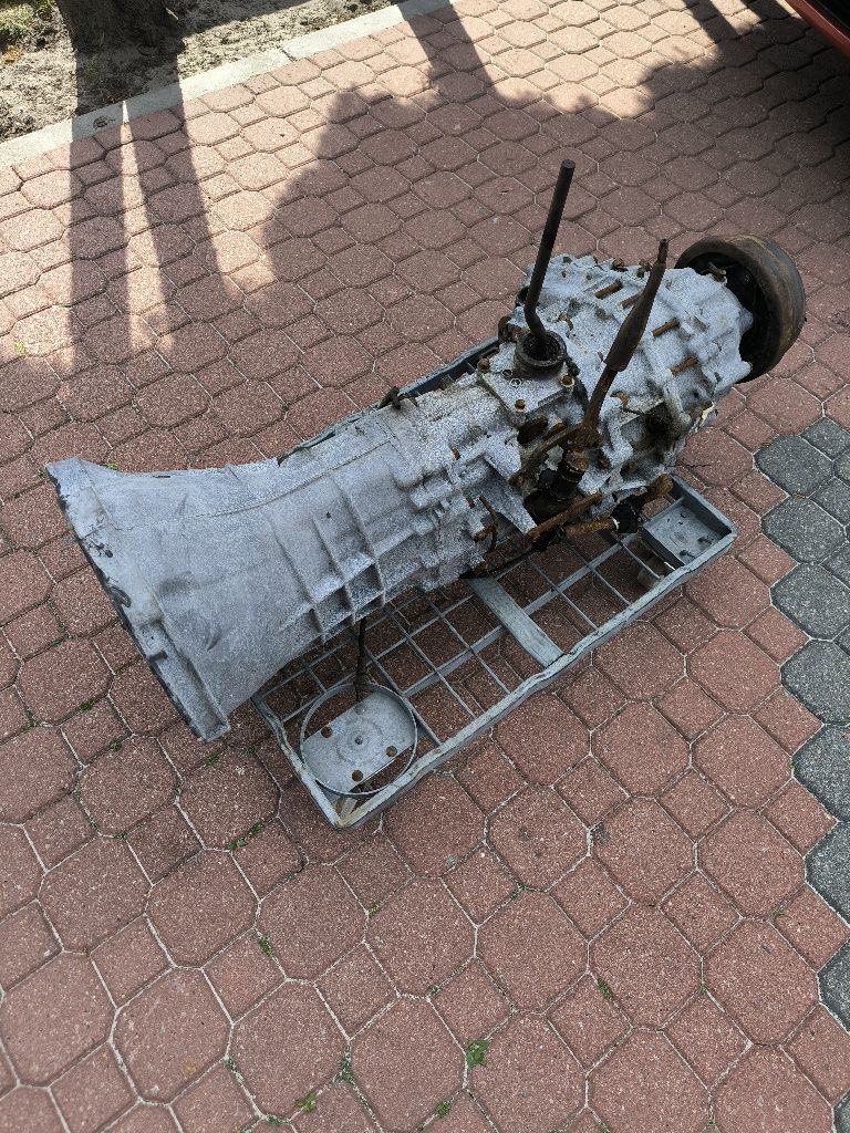 Skrzynia biegów+reduktor Nissan Patrol  2.8 , manualna.