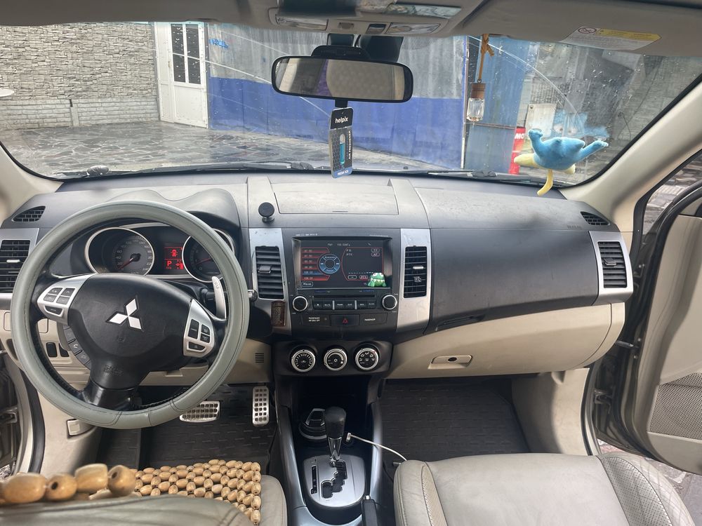 Mitsubishi Outlander 2008