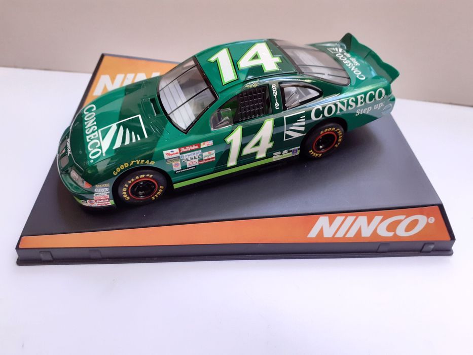 Slot car NINCO novo