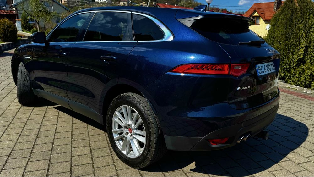 Jaguar F-Pace 2.0D 2017рік