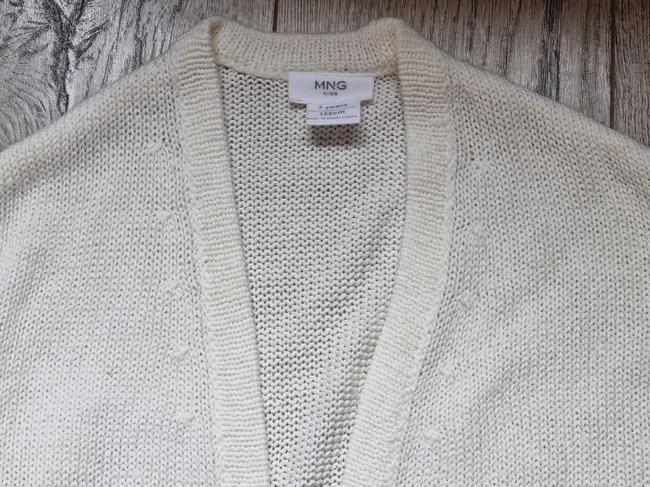 Sweter dziewczęcy Mango rozmiar 122 cm
