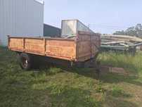 Reboque agricola tribasculante 5000 kg - usado