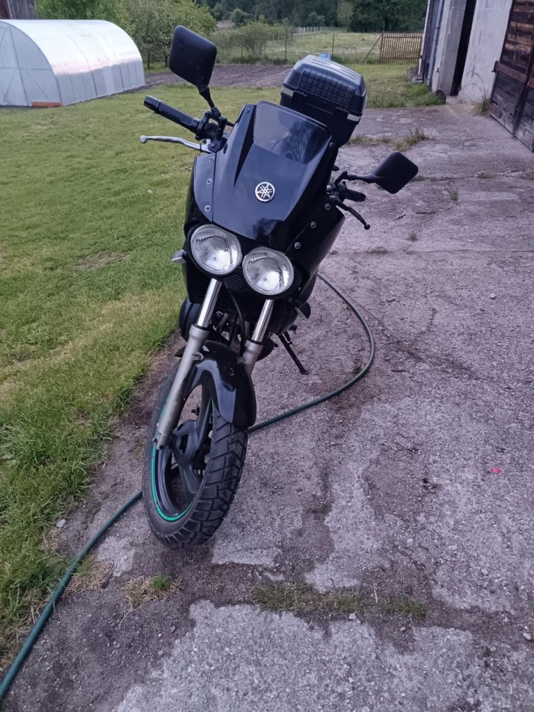 Yamaha TDR 125 w dobrym stanie.