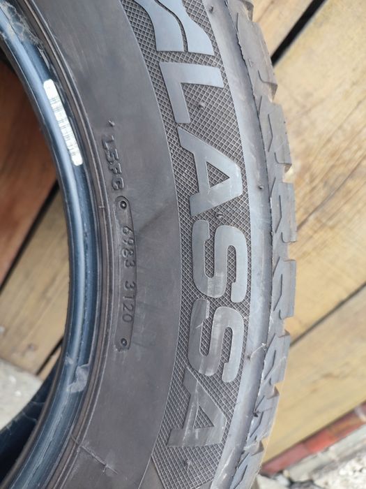 Dwie opony Lassa Competus Winter2 225/60/17 99H