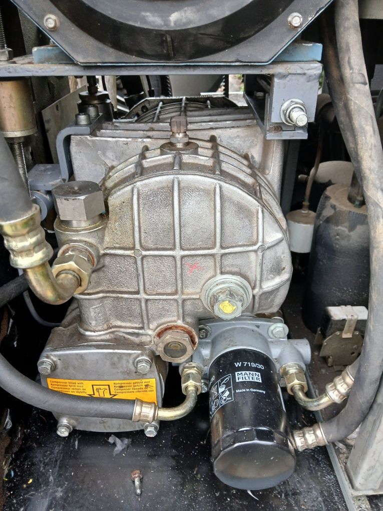 ATLAS COPCO Sprezarka śrubowa kompresor 7,5 kW