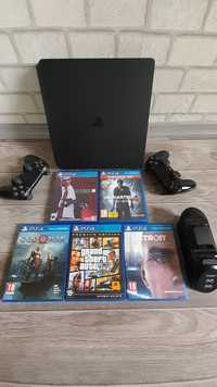 Sony playstation 4 + 2 геймпада + 5 игр