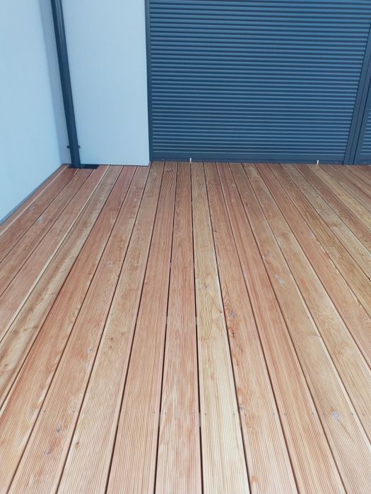 Deska tarasowa ryflowana modrzew deska podłogowa