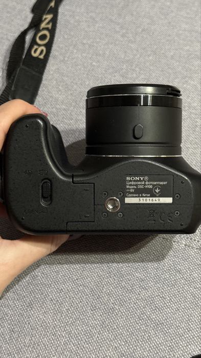 Фотоапарат Sony Cyber-Shot DSC-H100 Black