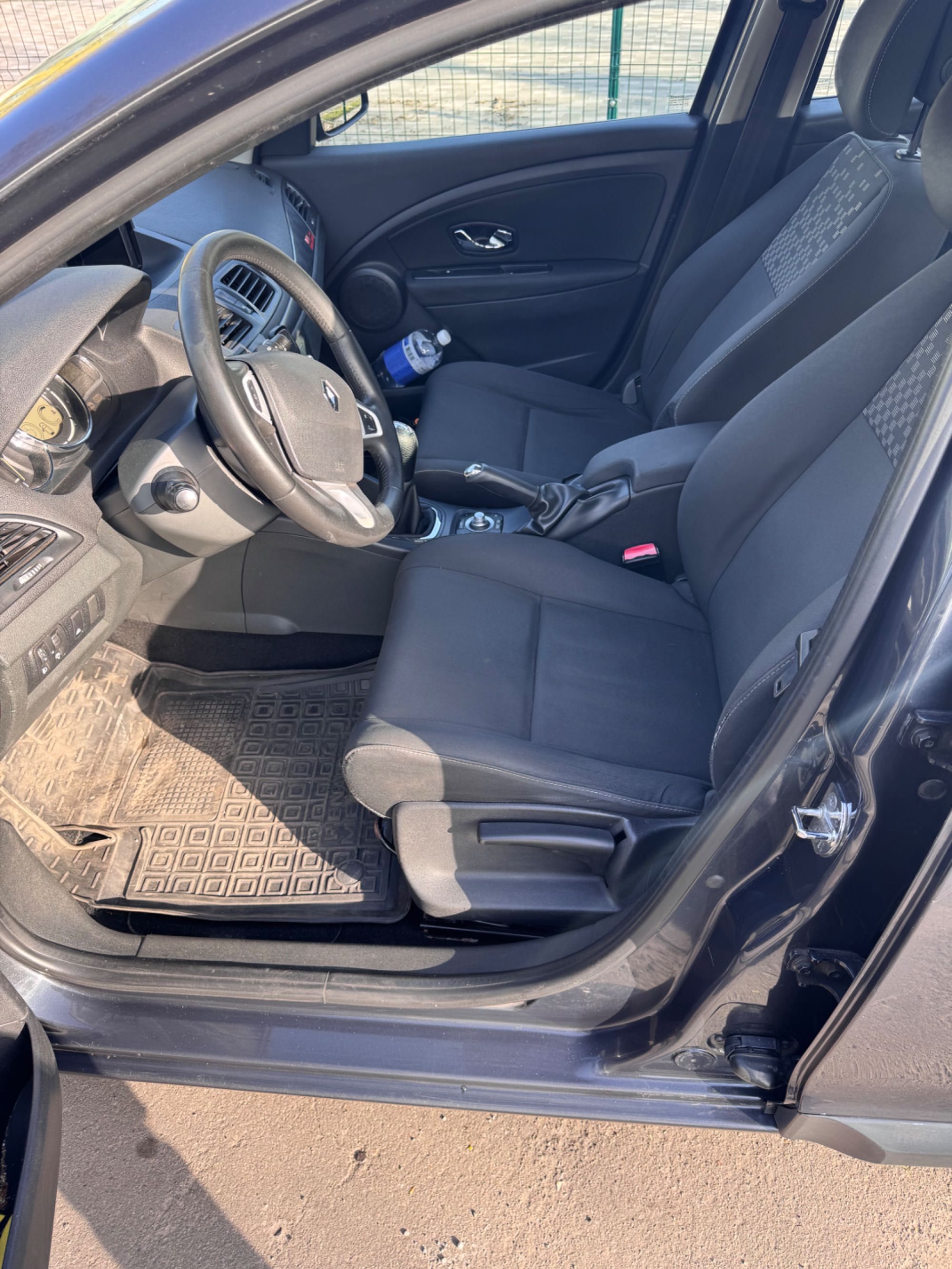 Renault Megane 3 dci k9k универсал дизель 2012