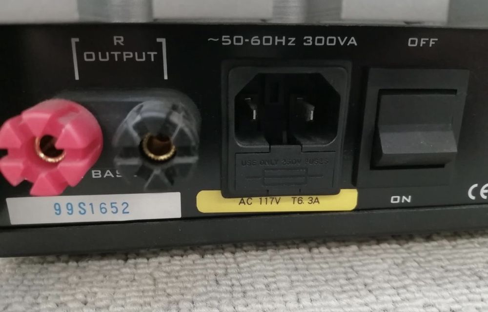 Amplificador Quad 99