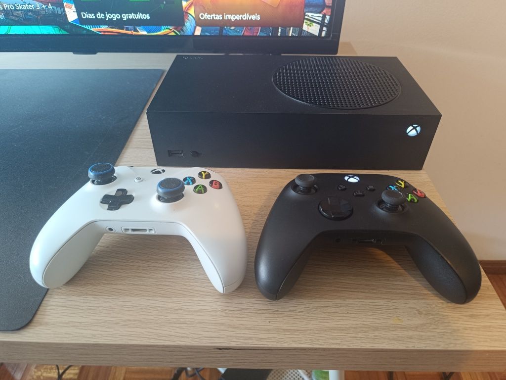 Xbox series s 1TB Carbon Black