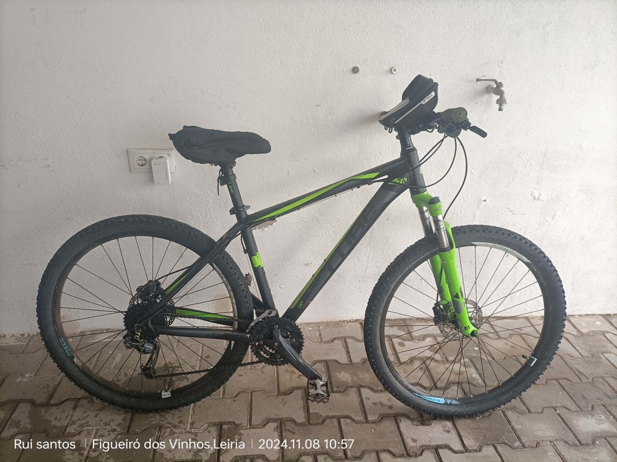 Bicicleta Cube ,roda 27.5