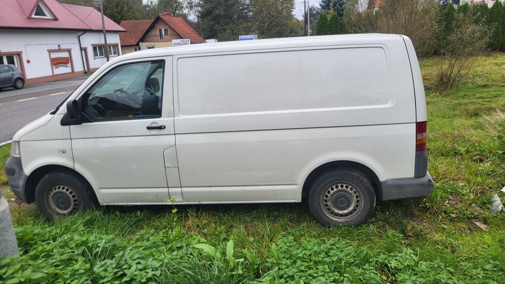 Vw / Volkswagen : Transporter T 5 / 3 Osobowy / 2,5 Silnik / 2008 R