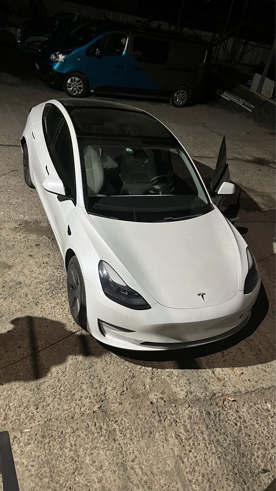 Розборка запчастини Tesla m3 тесла 3 рест 21+ заїхала 28.10