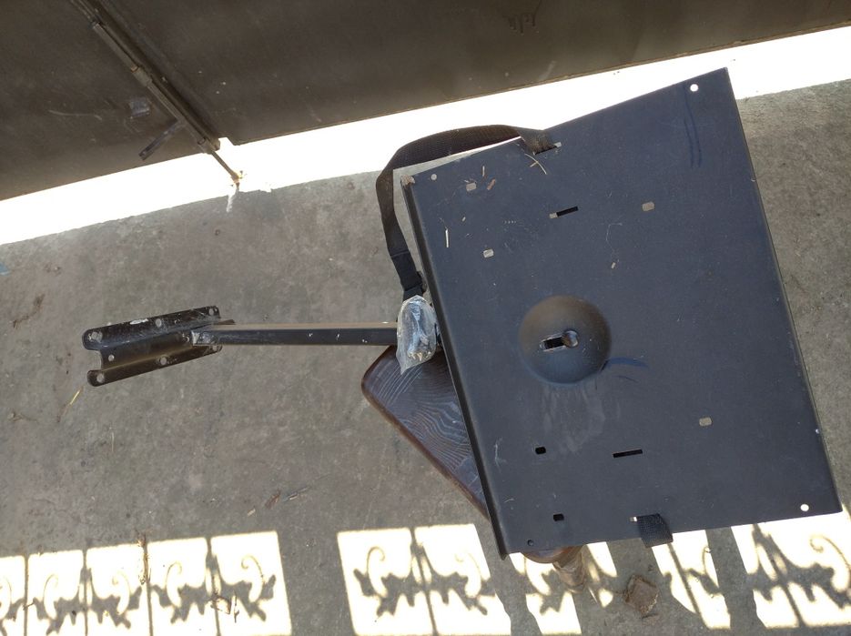 Кронштейн ( подставка ) для телевизора настенная