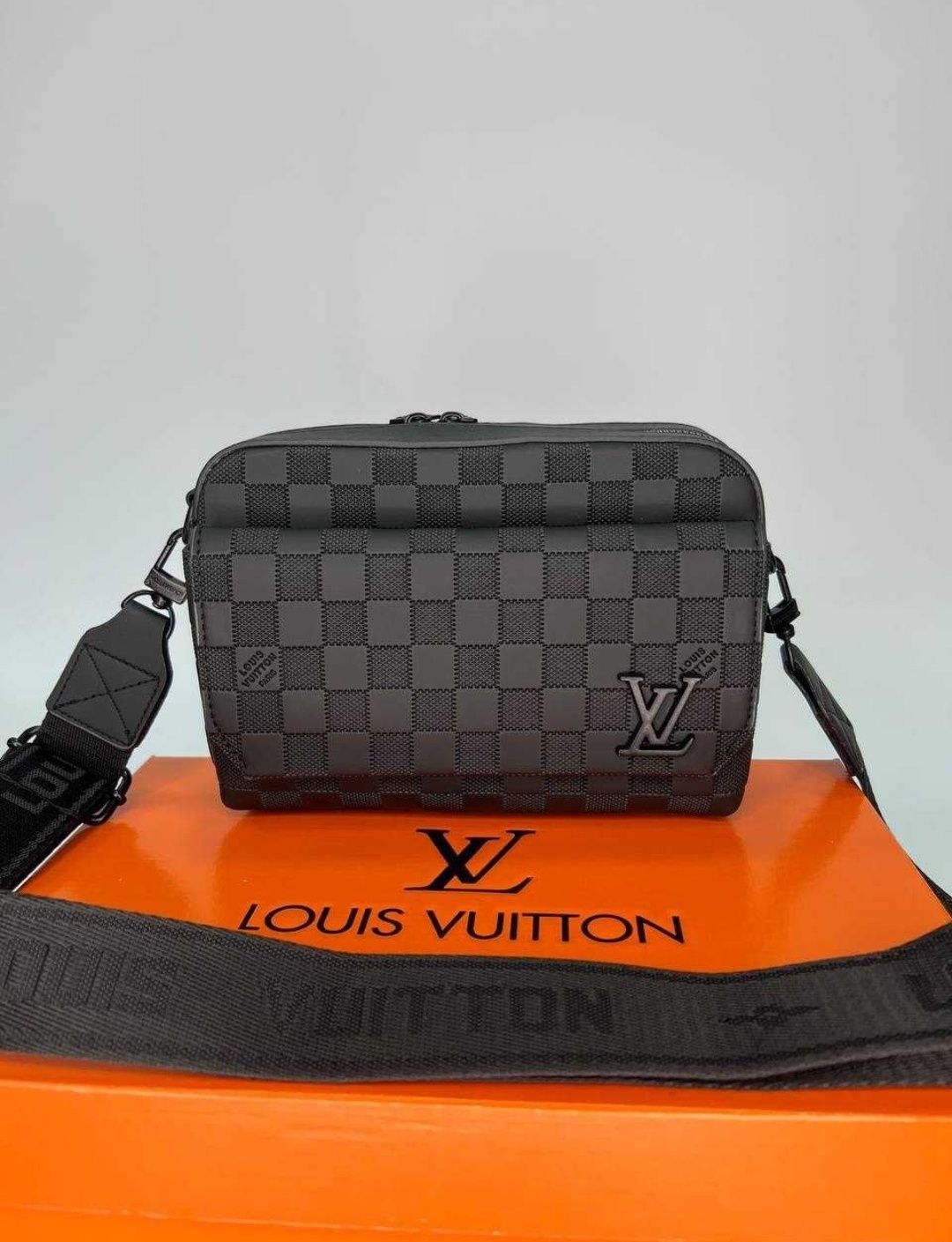 сумка Luis Vuitton