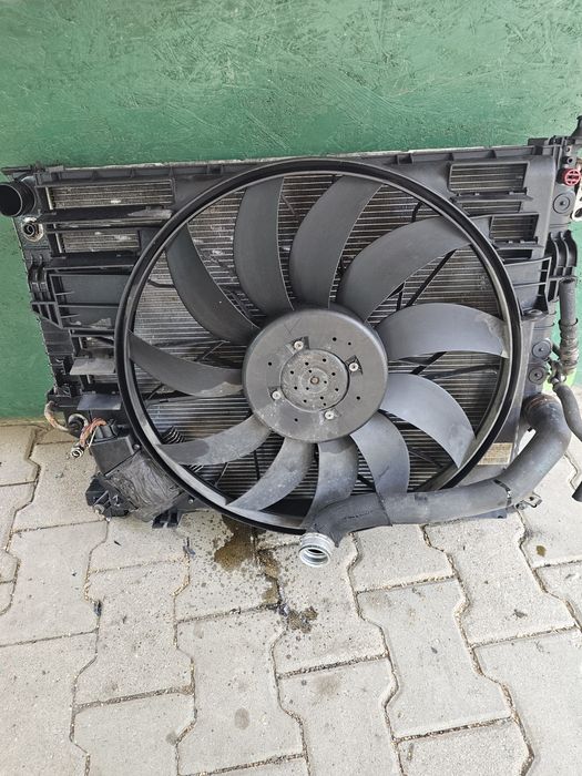 Mercedes ml w164 amg 6.3l chłodnice pas