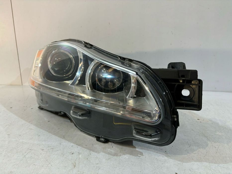 Jaguar XJ lampa kompletna bi-xenon R - 16968