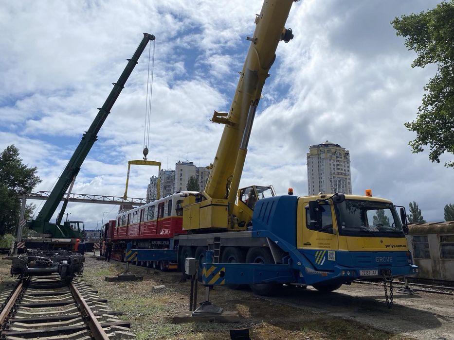 Послуги автокранів 40-220т