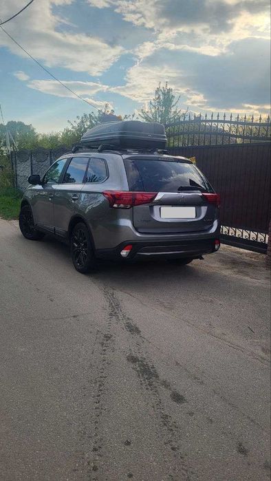 Міцубіші оутлендер