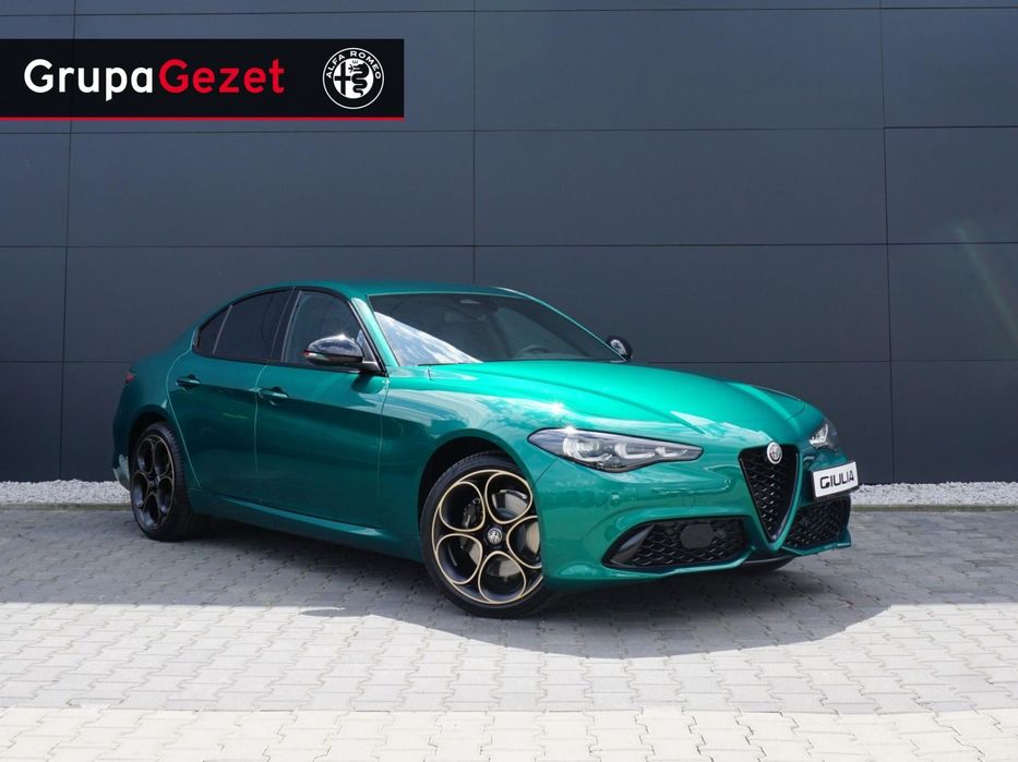 Alfa Romeo Giulia INTENSA 280KM Q4 Montreal Green Szklany dach Polisa 1% Leasing od 100%