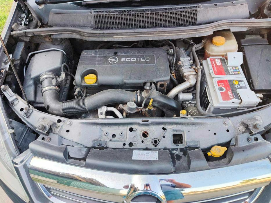 Opel Zafira 2012