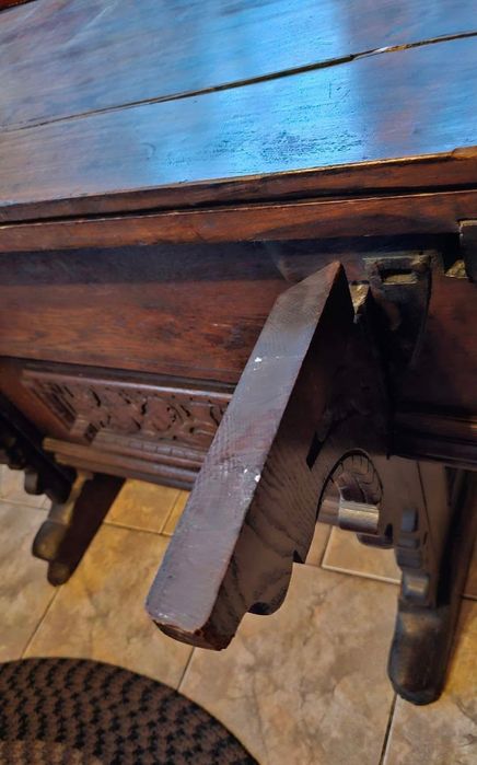 Meble antyczne biurko